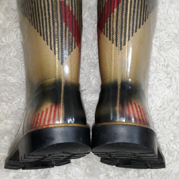 BURBERRY RAIN BOOTS - Picture 9 of 10